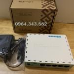 Router Mikrotik Hex RB750GR3